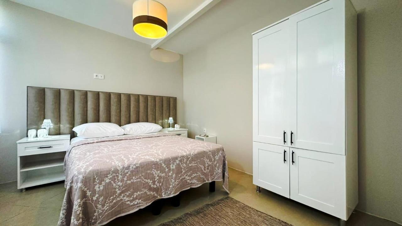 Hi Hotel Ivy Bueyuekada Prinseøyene Eksteriør bilde