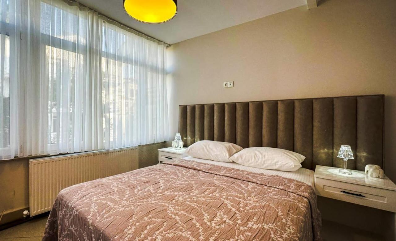 Hi Hotel Ivy Bueyuekada Prinseøyene Eksteriør bilde