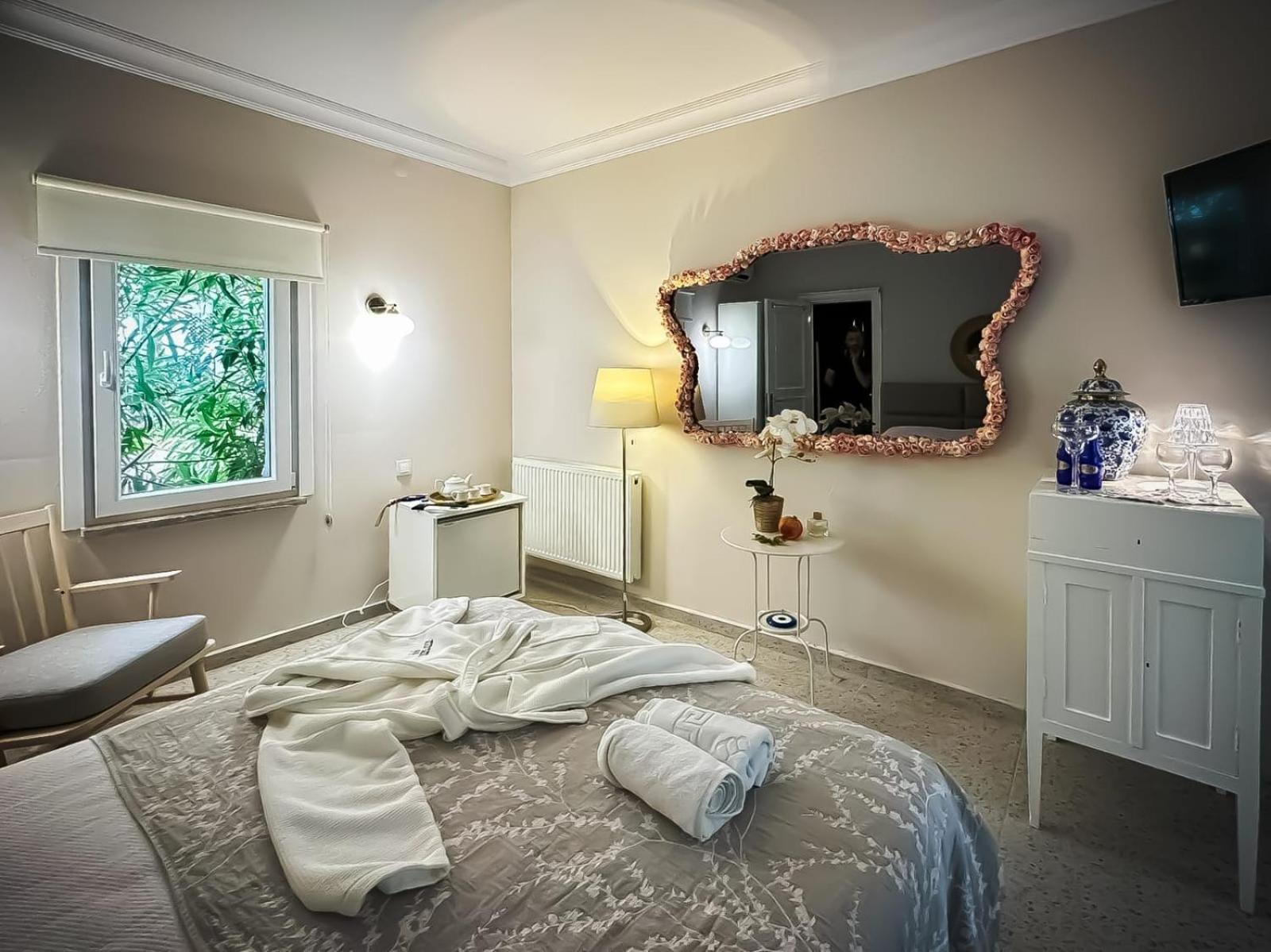 Hi Hotel Ivy Bueyuekada Prinseøyene Eksteriør bilde