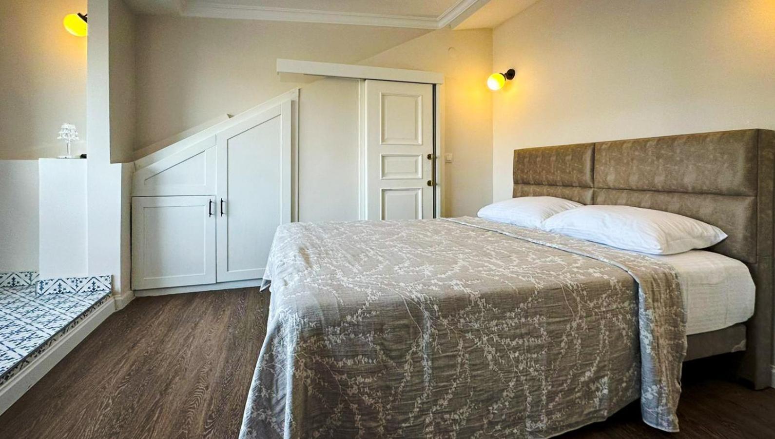 Hi Hotel Ivy Bueyuekada Prinseøyene Eksteriør bilde