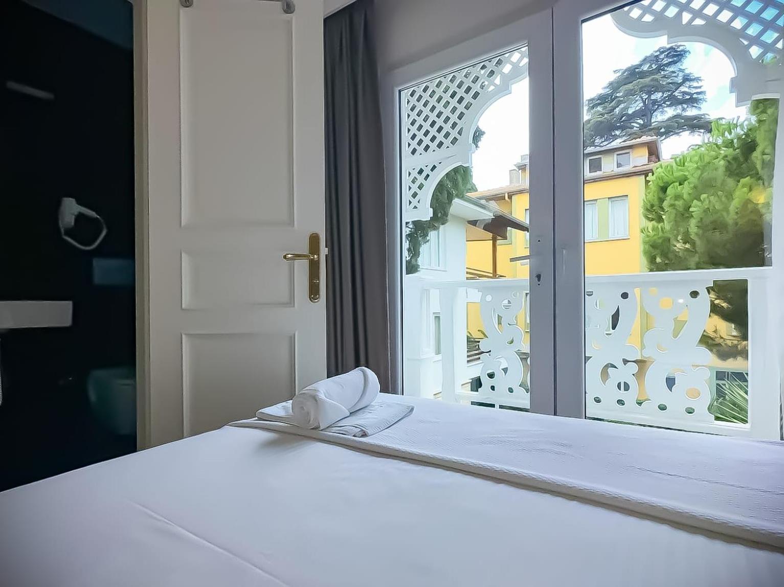 Hi Hotel Ivy Bueyuekada Prinseøyene Eksteriør bilde